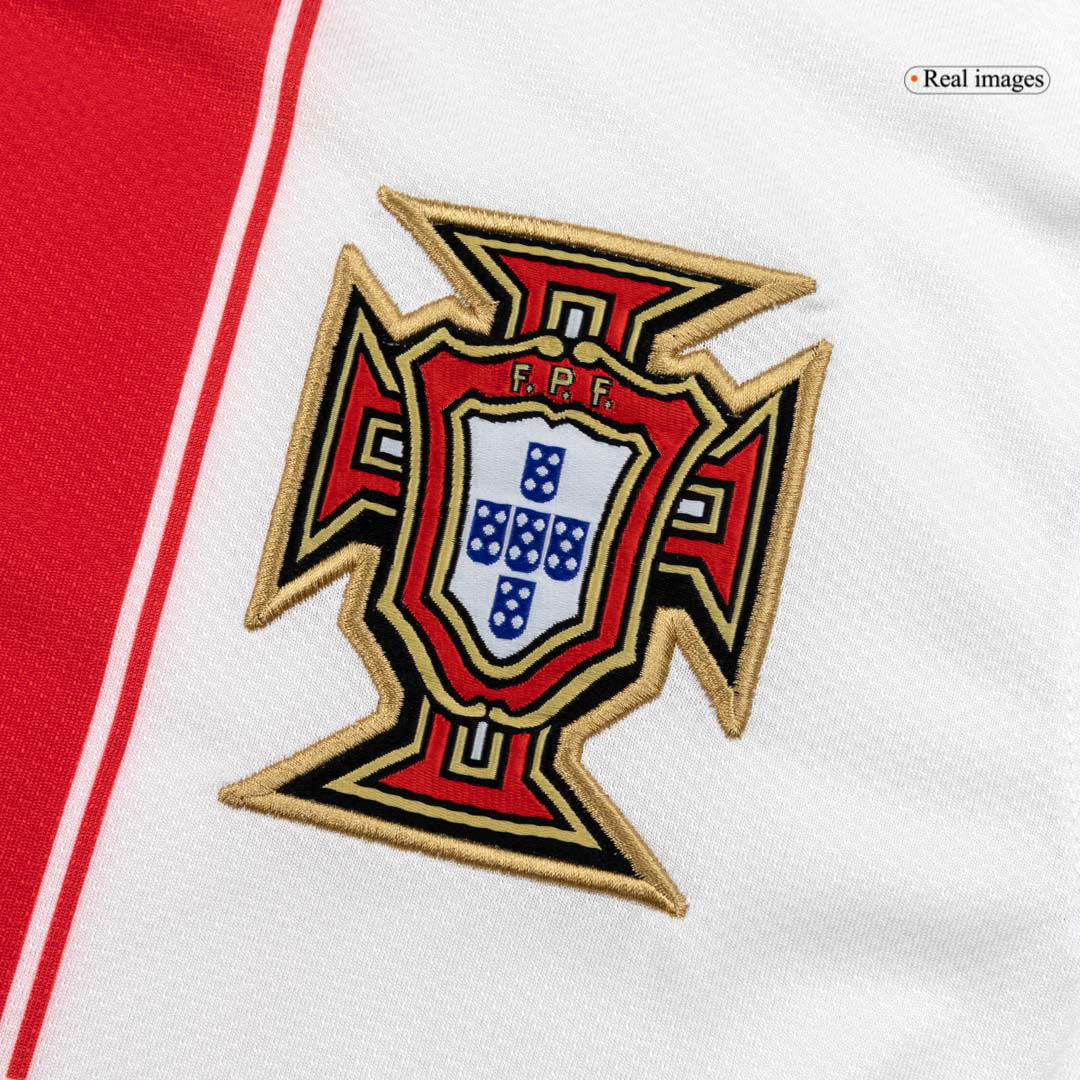 Camiseta retro de fútbol de visitante de Portugal 2010