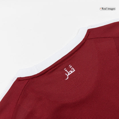 Camiseta de local de Qatar para hombre, versión Mundial 2026 - Corte ajustado