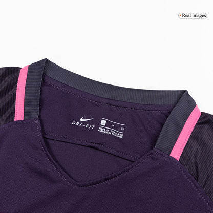 Camiseta retro de visitante del Barcelona 2016/17
